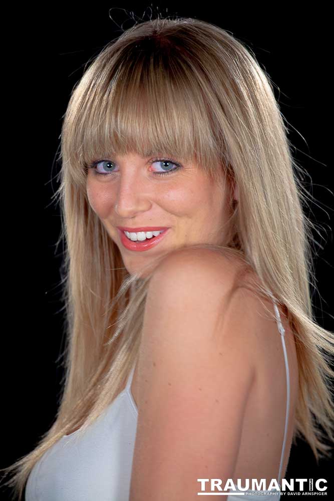 I met T'Lane through a session I shot for a friend of hers on Manhattan Beach. She was absolutely gorgeous and I was thrilled that she agreed to shoot with me.